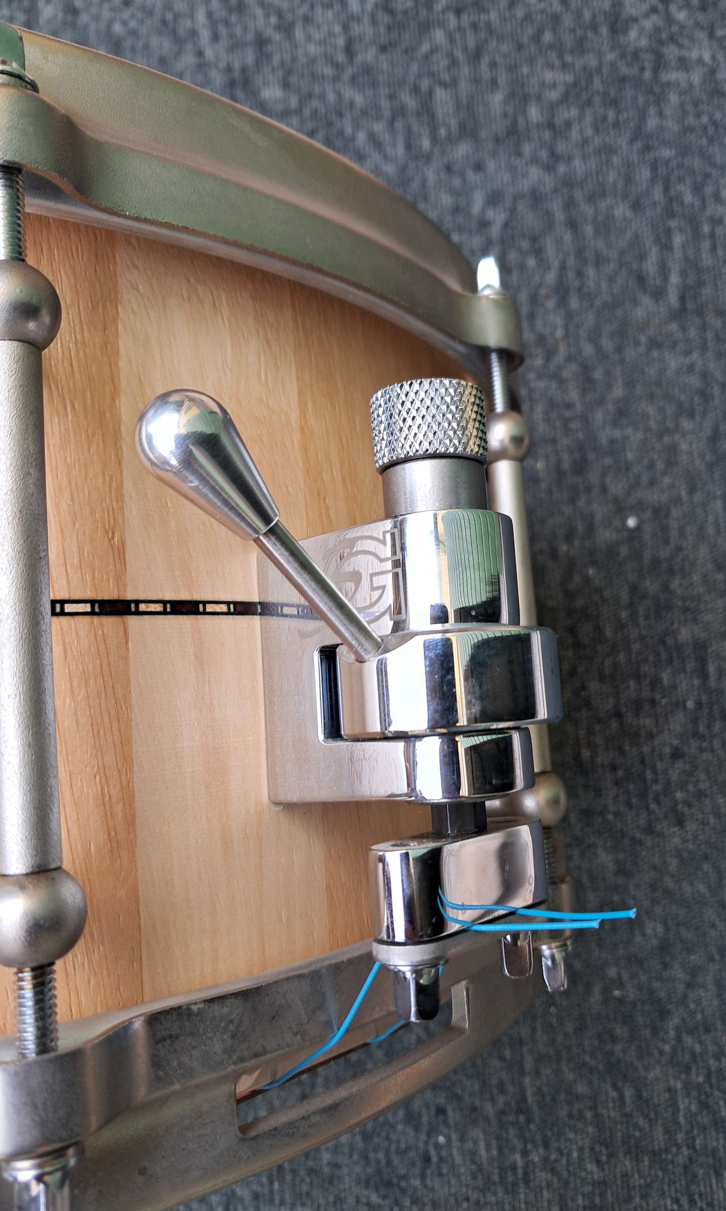Pearl Decade Maple snare drum 14x5.5"