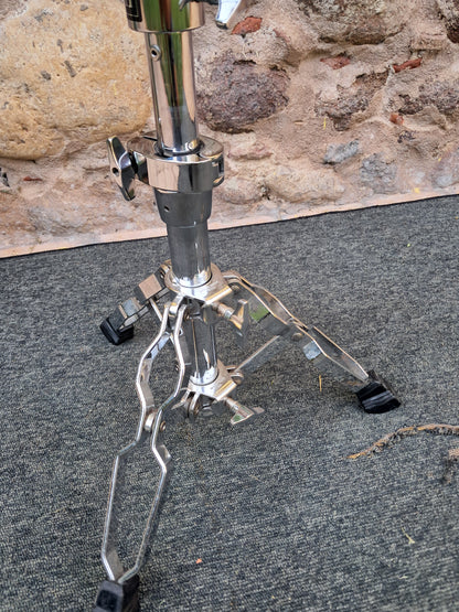 Dixon snare holder