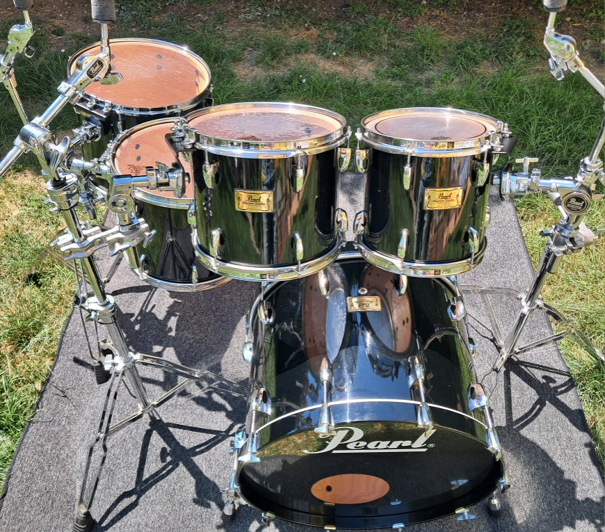 Pearl Export acoustic drum kit