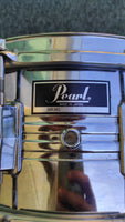 Pearl Deluxe Metal 4414 snare drum